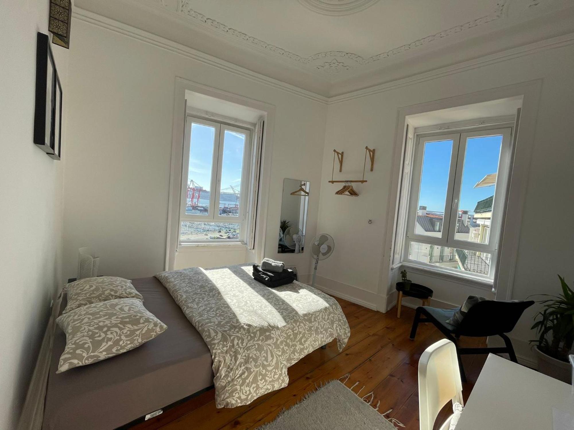 Embassy Arriaga Private Elegance Rooms In Stylish Shared Apartment Лиссабон Экстерьер фото