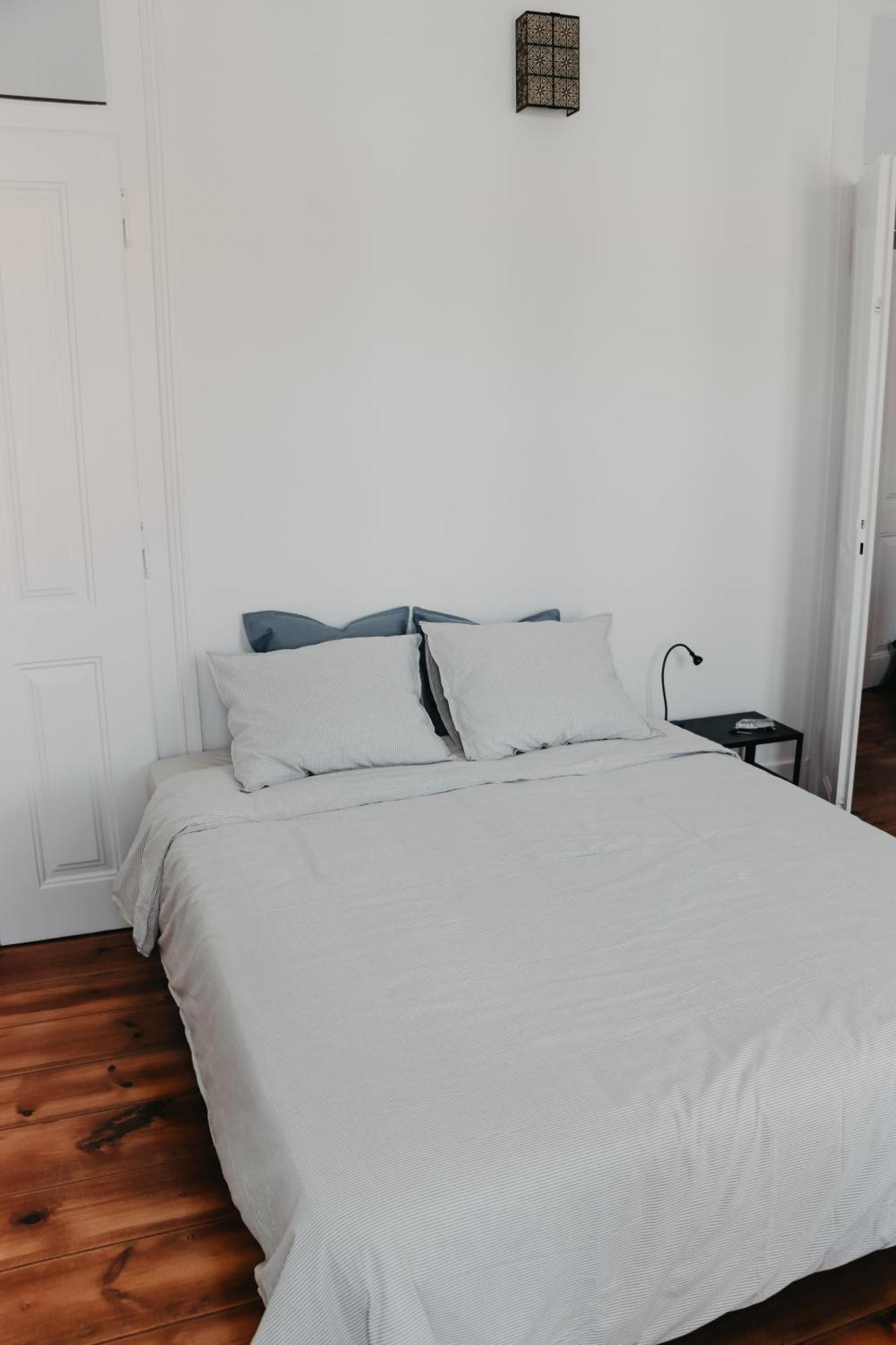Embassy Arriaga Private Elegance Rooms In Stylish Shared Apartment Лиссабон Экстерьер фото
